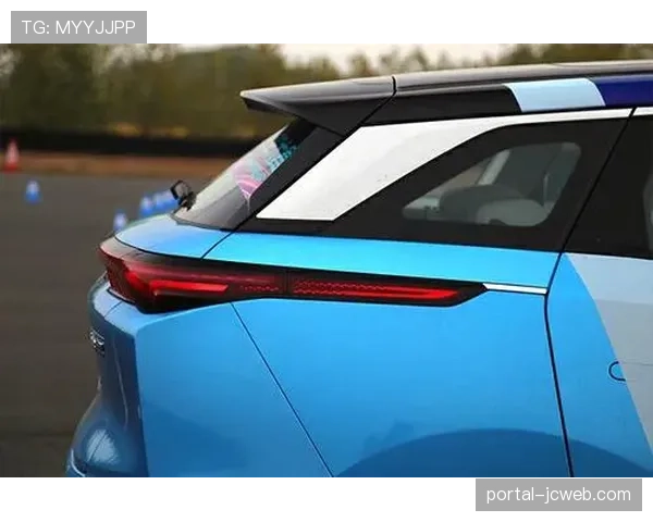 赛场侧记:北京北汽主场启用新一代智能地板,实时显示球员跑动热区 赛场侧记:北京北汽主场启用新一代智能地板,实时显示球员跑动热区