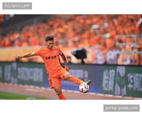 第35分钟，云南玉昆外援克莱伯头球破门得分